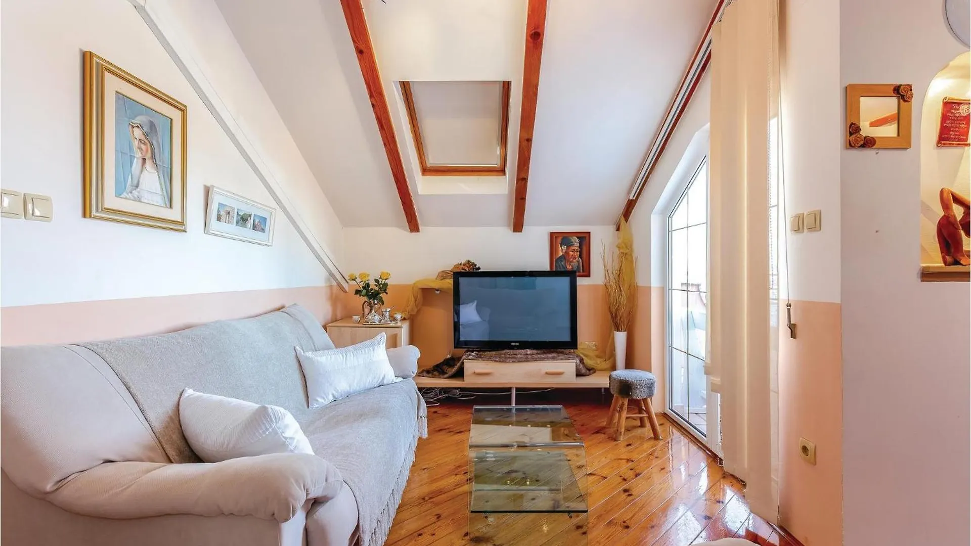 Amazing Apartment In Dramalj With Wifi