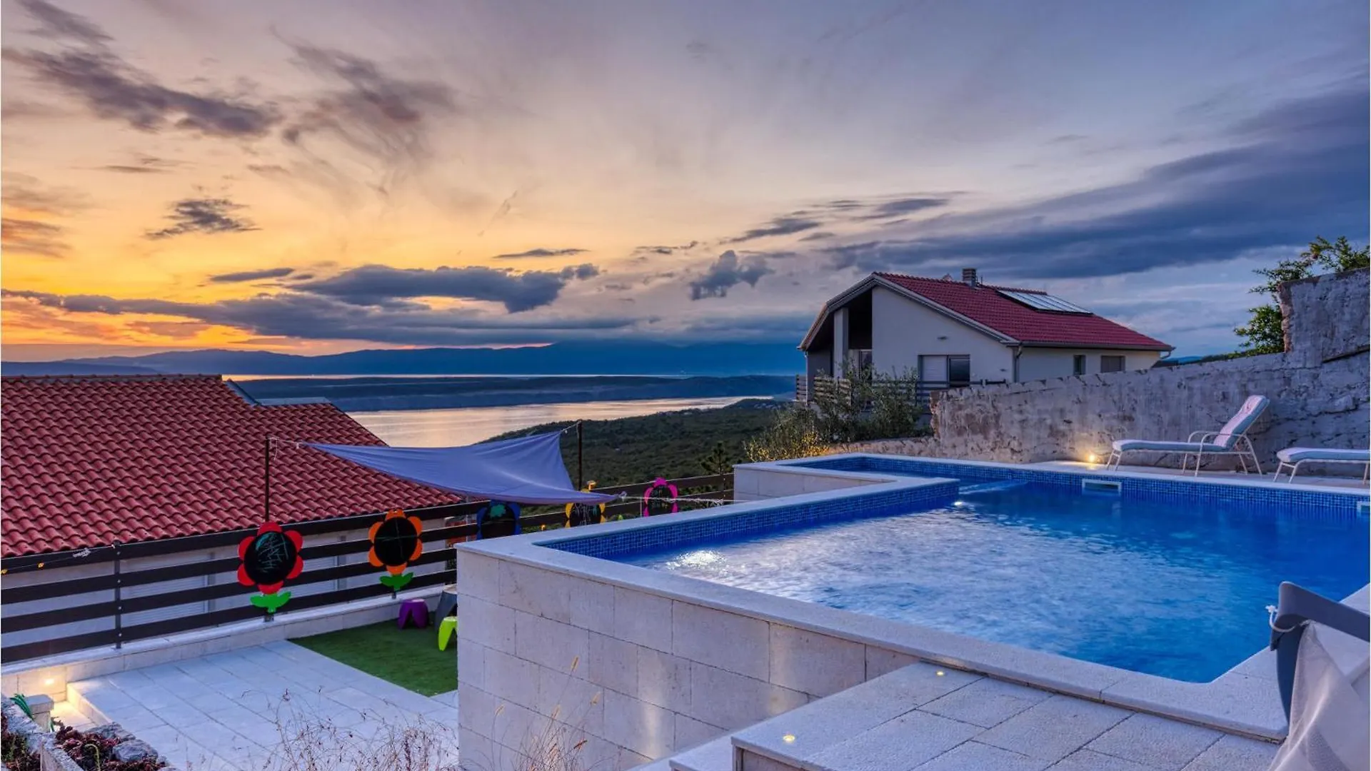 Amazing Apartment In Dramalj With Wifi