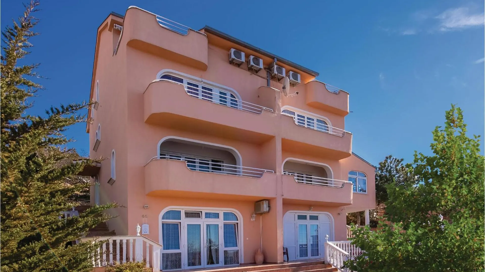 Amazing Apartment In Dramalj With Wifi